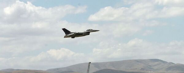 Турецкий истребитель F-16 Турецкий истребитель F-16 - 俄罗斯卫星通讯社