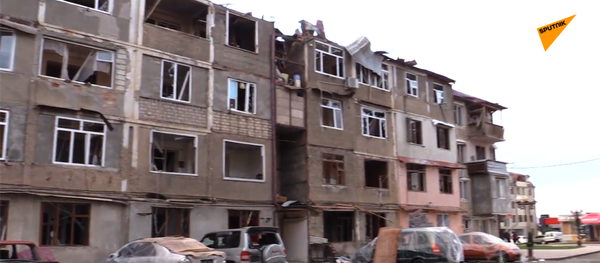 納戈爾諾-卡拉巴赫:首都遭炮擊後的景象 納戈爾諾-卡拉巴赫:首都遭炮擊後的景象 - 俄羅斯衛星通訊社