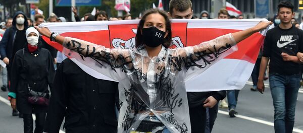 Участники несанкционированной акции протеста оппозиции в Минске. Участники несанкционированной акции протеста оппозиции в Минске. - 俄罗斯卫星通讯社