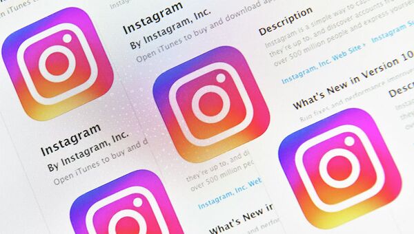 Иконки социальной сети Instagram на экране смартфона - 俄羅斯衛星通訊社