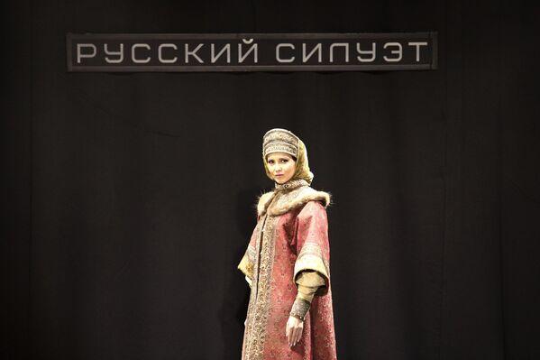 莫斯科国际电影节框架下的“从伊凡雷帝到伊利亚·格拉祖诺夫” 时装秀 - 俄罗斯卫星通讯社