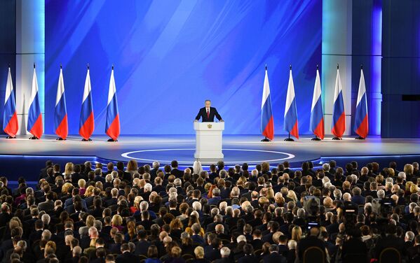 俄罗斯总统弗拉基米尔•普京在俄罗斯联邦会议发表年度国情咨文 - 俄罗斯卫星通讯社