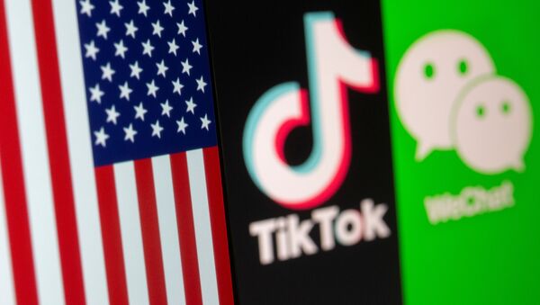 Флаг США, TikTok и WeChat - 俄罗斯卫星通讯社
