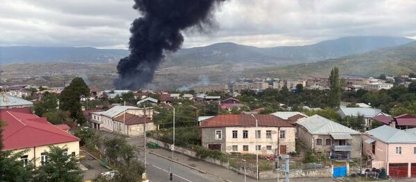Последствия обстрелов в Степанакерте. Последствия обстрелов в Степанакерте. - 俄罗斯卫星通讯社