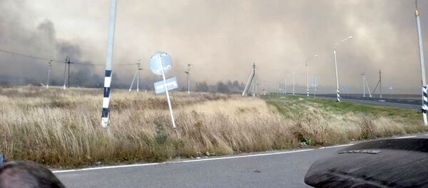 Дым с места взрывов на бывших военных складах в Рязанской области - 俄罗斯卫星通讯社