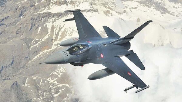 Истребитель ВВС Турции F-16C Viper - 俄罗斯卫星通讯社