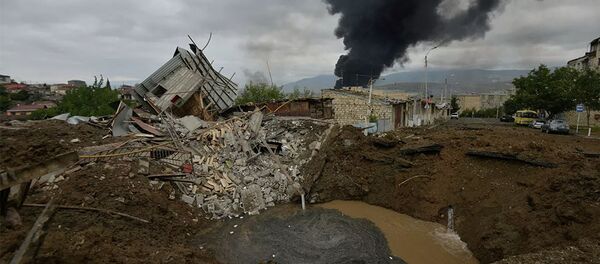 Последствия обстрела в Степанакерте. Нагорный Карабах - 俄罗斯卫星通讯社