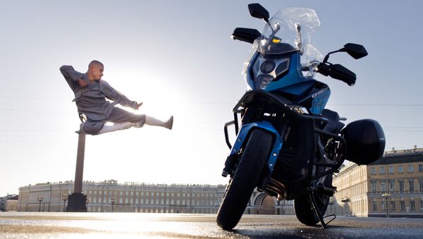 Алексей Карпов отправился в Шаолинь на мотоцикле через всю Россию - 俄羅斯衛星通訊社