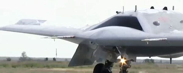 Новейший ударный беспилотник Охотник Новейший ударный беспилотник Охотник - 俄罗斯卫星通讯社