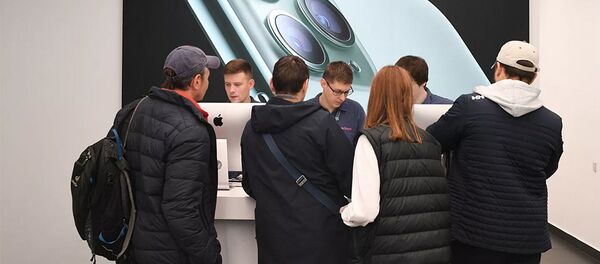 Продажа смартфонов в магазине Apple Продажа смартфонов в магазине Apple - 俄羅斯衛星通訊社