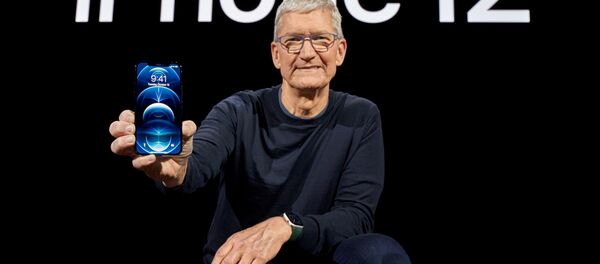 Генеральный директор Apple Тим Кук во время презентации нового Iphone в Калифорнии, США Генеральный директор Apple Тим Кук во время презентации нового Iphone в Калифорнии, США - 俄罗斯卫星通讯社