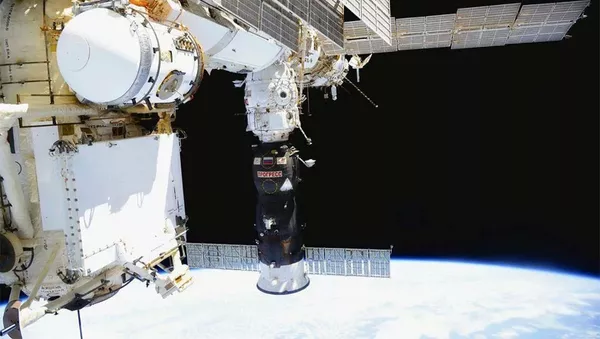 Грузовой корабль Прогресс пристыкованный к Международной космической станции - 俄羅斯衛星通訊社