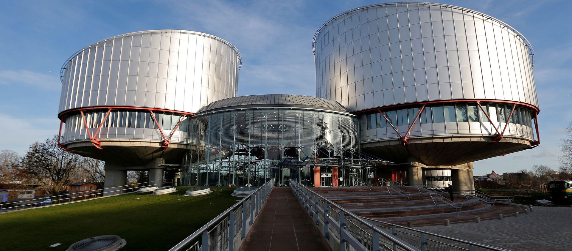 Здание Европейского суда по правам человека в Страсбурге  - 俄羅斯衛星通訊社, 1920, 17.03.2021
