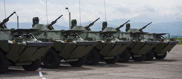 БРДМ-2 - 俄罗斯卫星通讯社