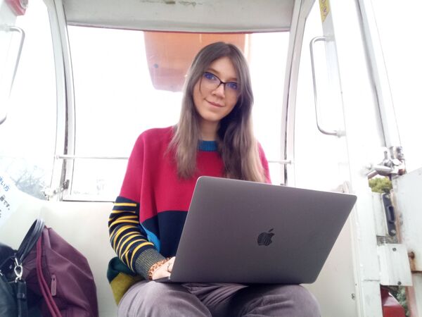 外国人看在日本摩天轮上远程工作的利弊 (图片) 外国人看在日本摩天轮上远程工作的利弊 (图片) - 俄罗斯卫星通讯社