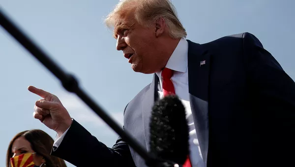 Президент США Дональд Трамп общается с прессой  - 俄羅斯衛星通訊社
