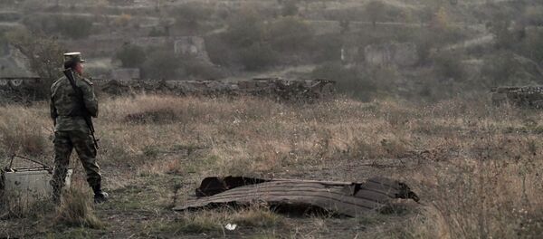Азербайджанский военный на въезде в город Джебраил - 俄罗斯卫星通讯社