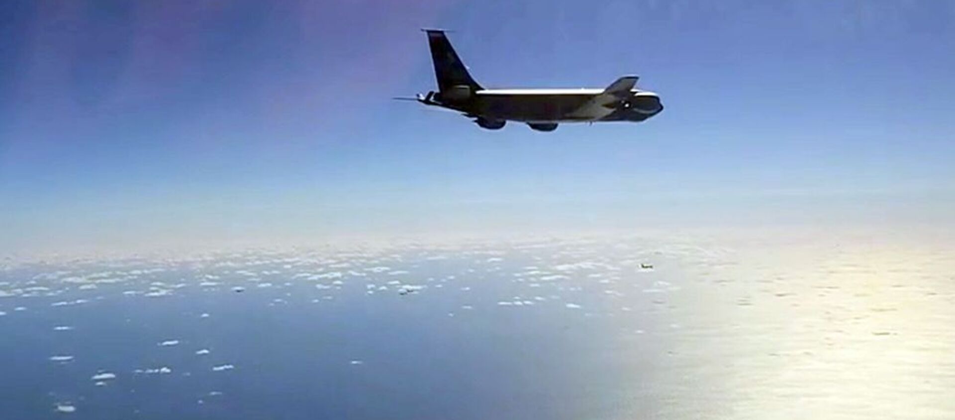媒體：美國轟炸機正在演練摧毀俄羅斯艦船的任務 - 俄羅斯衛星通訊社, 1920, 28.10.2021