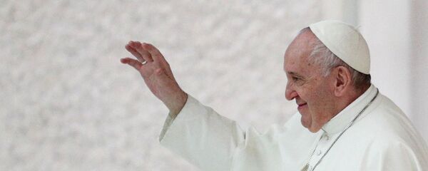 Папа Римский Франциск после еженедельной аудиенции в Ватикане Папа Римский Франциск после еженедельной аудиенции в Ватикане - 俄罗斯卫星通讯社