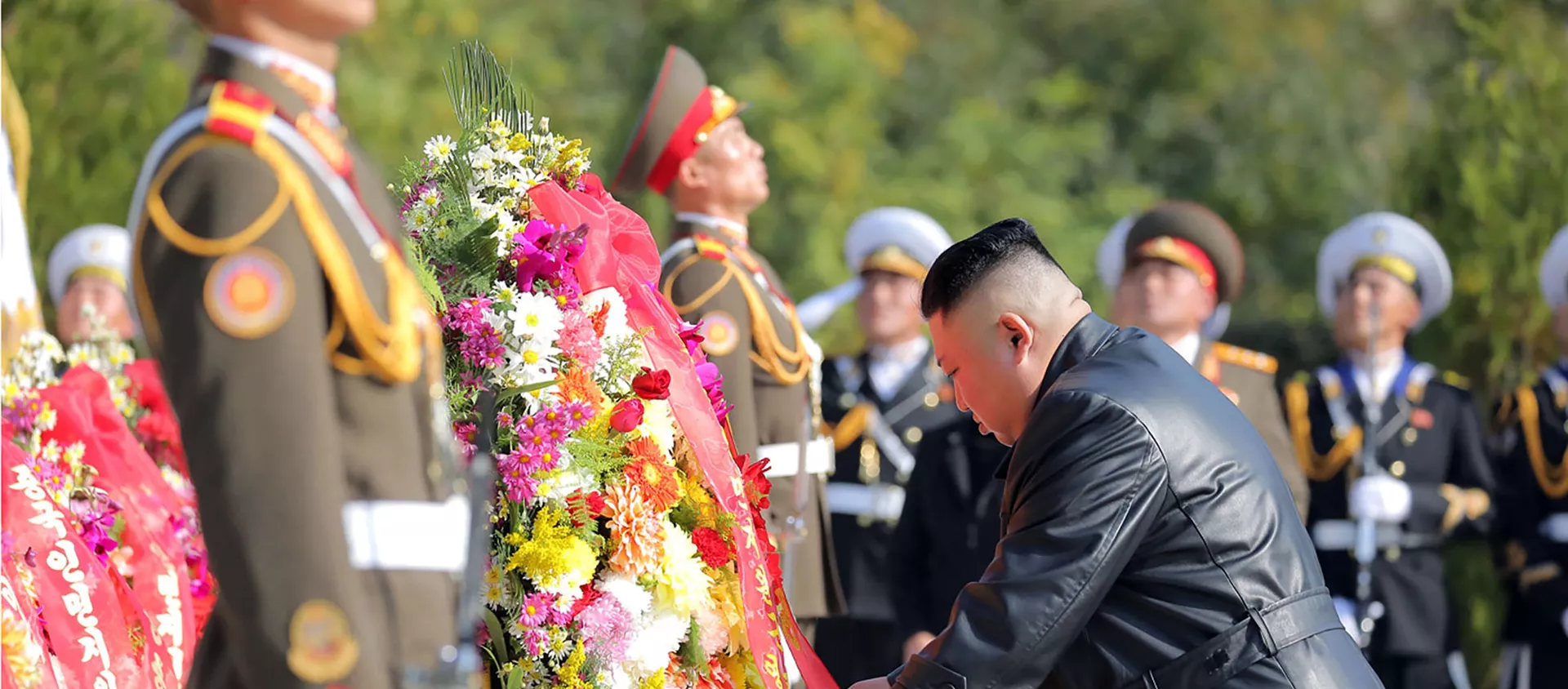 金正恩參謁中國人民志願軍烈士陵園  - 俄羅斯衛星通訊社, 1920, 26.10.2021
