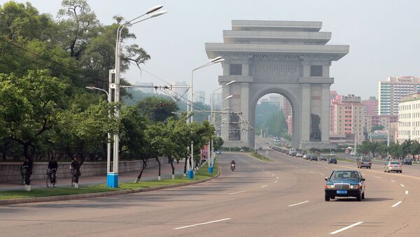 Триумфальные ворота в Пхеньяне - 俄羅斯衛星通訊社