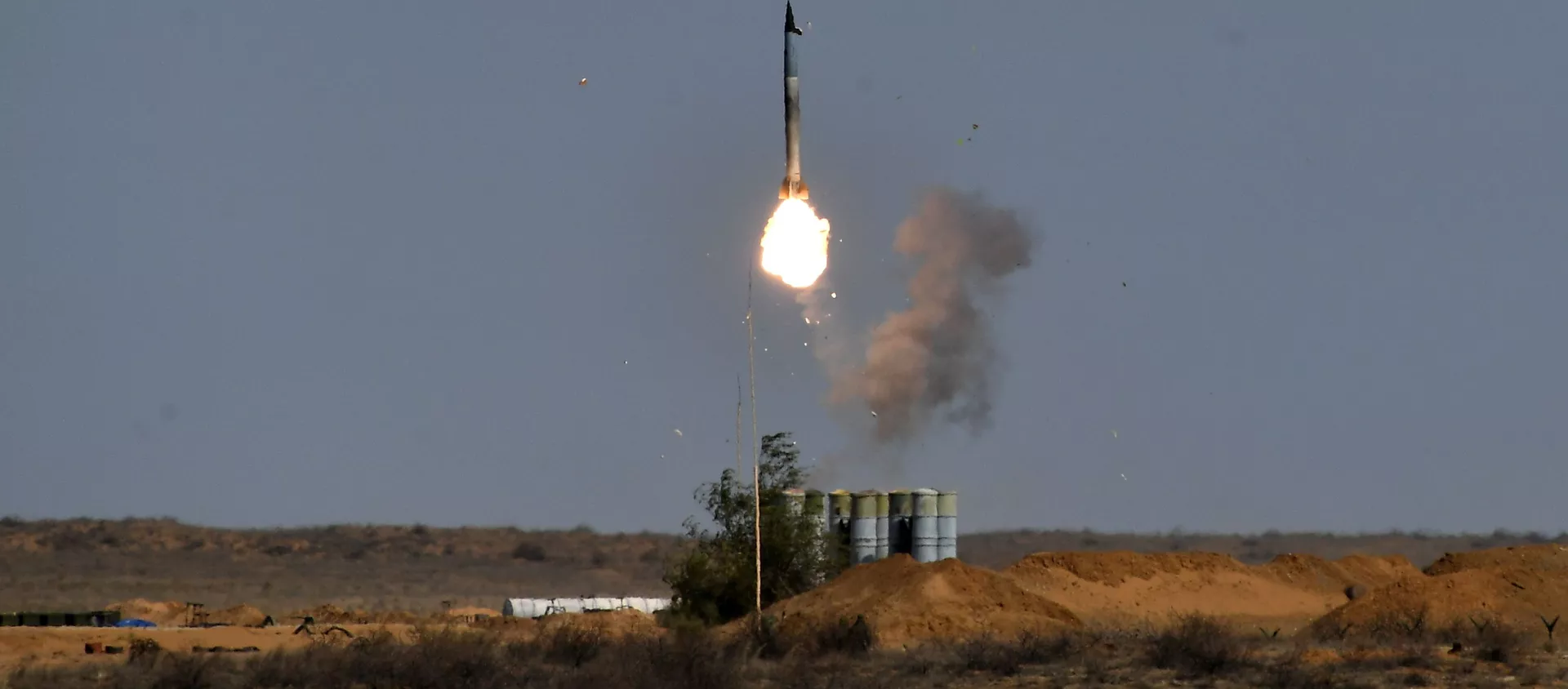 Пусковая установка зенитно-ракетного комплекса С-400 Триумф - 俄羅斯衛星通訊社, 1920, 29.06.2021