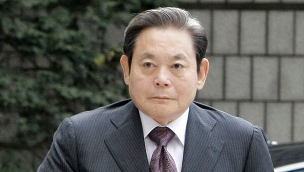 Бывший председатель концерна Samsung Ли Гон Хи - 俄罗斯卫星通讯社