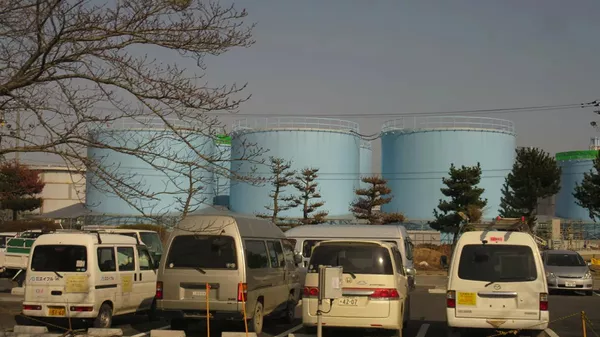 Цистерны с радиоактивной водой на АЭС Фукусима - 俄罗斯卫星通讯社