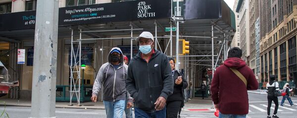 Прохожие на улице Нью-Йорка.  - 俄罗斯卫星通讯社