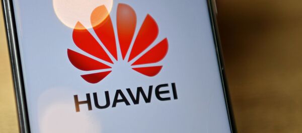 Смартфон Huawei - 俄羅斯衛星通訊社