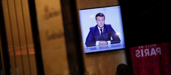 Телеобращение Эммануэля Макрона к жителям - 俄罗斯卫星通讯社