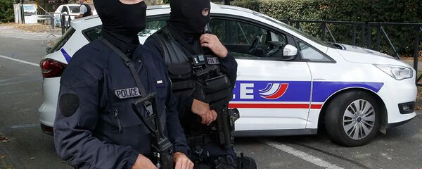 Сотрудники спецподразделения французской полиции - 俄羅斯衛星通訊社