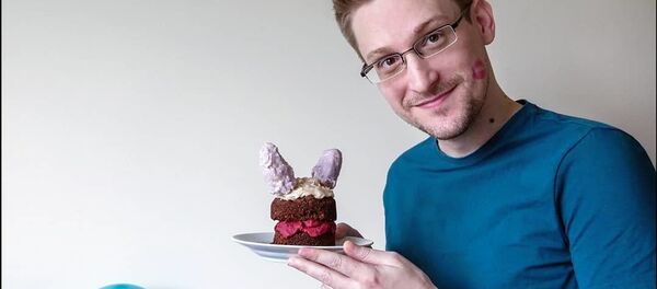 Бывший сотрудник Агентства национальной безопасности США Эдвард Сноуден - 俄羅斯衛星通訊社