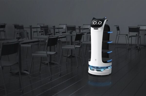 莫斯科一家连锁餐厅引进中国制造机器人充当服务员助理 - 俄罗斯卫星通讯社