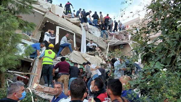 Последствия землетрясения в Измире, Турция - 俄羅斯衛星通訊社