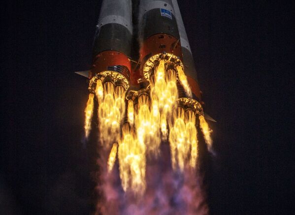 Запуск РН Союз-2-1а с кораблем Союз МС-17 с космодрома Байконур  - 俄羅斯衛星通訊社