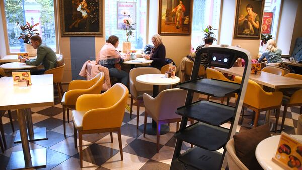 民调：22%的俄罗斯人自3月以来减少去咖啡馆和餐厅的次数 - 俄罗斯卫星通讯社