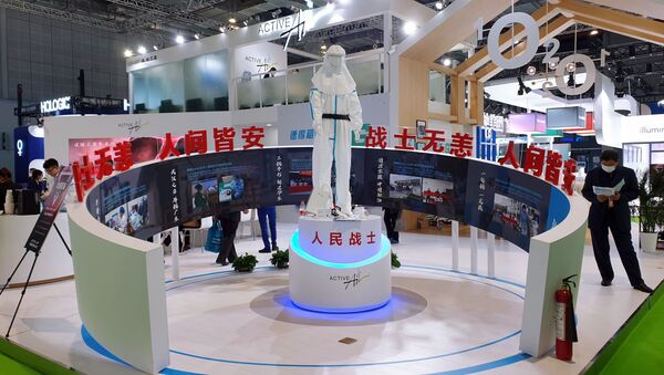 На третьем китайском международном импортном ЭКСПО (China International Import Expo), которое открылось в Шанхае и продлится до 10 ноября под лозунгом Новая эра, общее будущее.  - 俄羅斯衛星通訊社