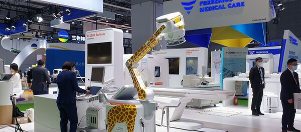 На третьем китайском международном импортном ЭКСПО (China International Import Expo), которое открылось в Шанхае и продлится до 10 ноября под лозунгом Новая эра, общее будущее. На третьем китайском международном импортном ЭКСПО (China International Import Expo), которое открылось в Шанхае и продлится до 10 ноября под лозунгом Новая эра, общее будущее. - 俄羅斯衛星通訊社