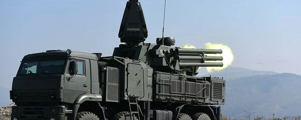 Зенитный ракетно-пушечный комплекс Панцирь-С1 во время совместных российско-сербских учений ПВО Славянский щит в Сербии Зенитный ракетно-пушечный комплекс Панцирь-С1 во время совместных российско-сербских учений ПВО Славянский щит в Сербии - 俄罗斯卫星通讯社