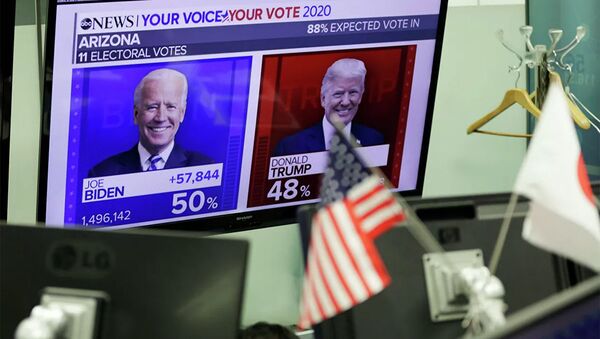 Экран с предварительным подсчетом голосов на выборах президента США - 俄罗斯卫星通讯社