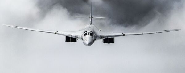 Стратегический бомбардировщик-ракетоносец Ту-160 Стратегический бомбардировщик-ракетоносец Ту-160 - 俄羅斯衛星通訊社