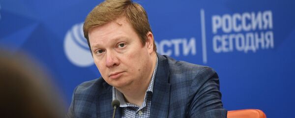 Заместитель директора Центра комплексных европейских и международных исследований НИУ ВШЭ Дмитрий Суслов  - 俄罗斯卫星通讯社