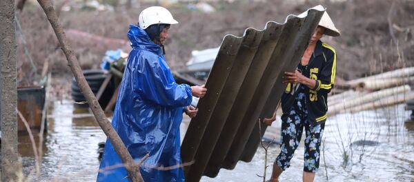 Последствия удара тайфуна Вамко по Вьетнаму - 俄罗斯卫星通讯社