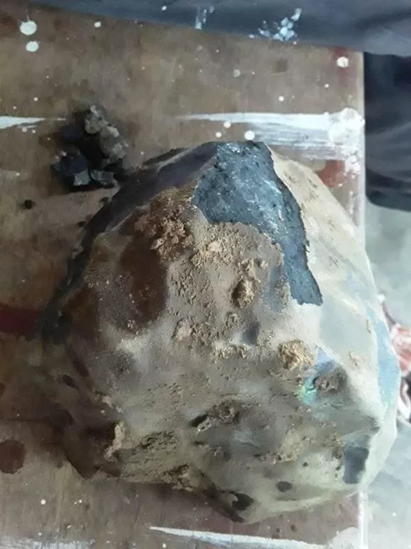 印尼棺材匠因獲天降隕石而一夜暴富