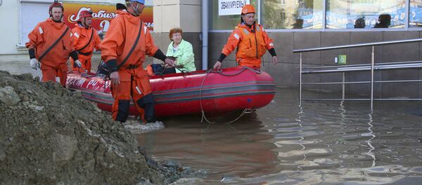 Сотрудники МЧС во время ликвидации последствий паводка в Забайкальском крае - 俄罗斯卫星通讯社