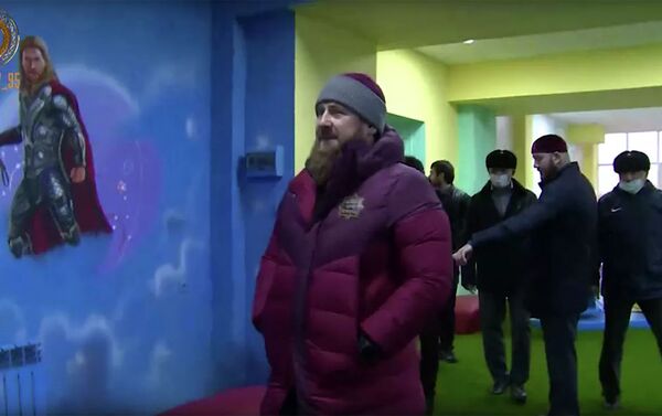 車臣共和國總統不喜歡居民新區兒童遊樂中心的裝飾 - 俄羅斯衛星通訊社