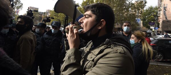 Сторонники оппозиции перекрыли улицу в центре Еревана - 俄羅斯衛星通訊社