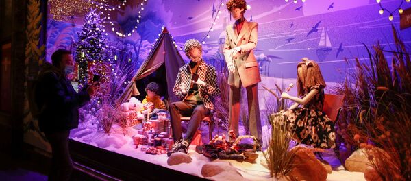 巴黎橱窗的圣诞装饰 - 俄罗斯卫星通讯社