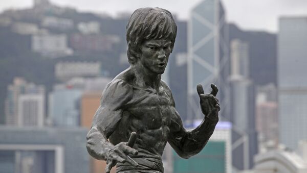Статуя Брюсу Ли в Гонконге - 俄罗斯卫星通讯社